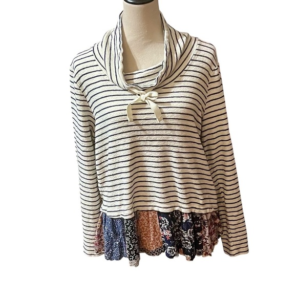 John Mark Women's Pullover Striped Jacket Black and White with Multi Print Hem - Picture 1 of 5